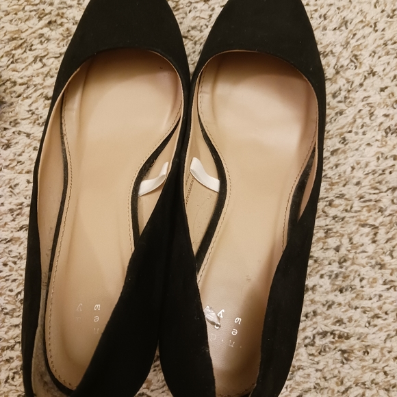 Shoes - Picture 3 of 3